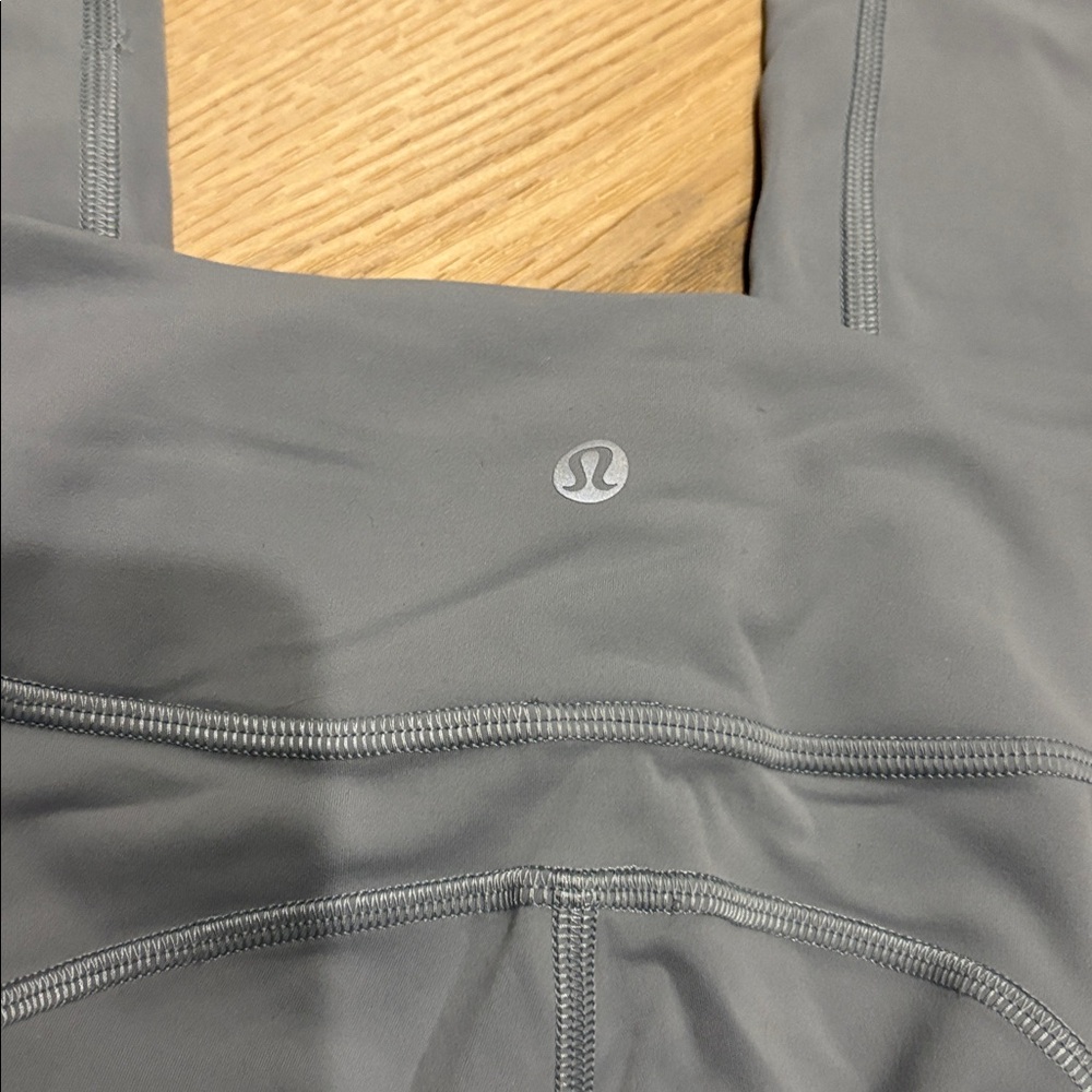 Gray Lululemon leggings like new - Picture 4 of 5